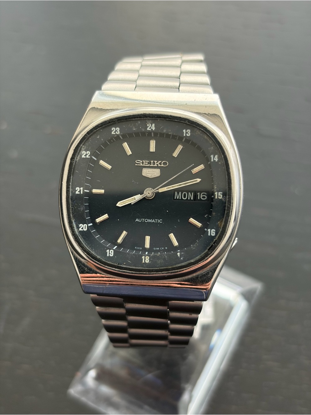 Vintage Seiko Watch Black Dial Read description